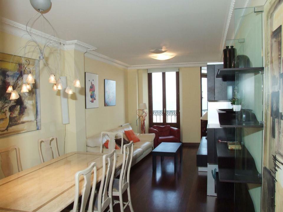 Villa Vivienda En Gijon Frente Al Mar Extérieur photo